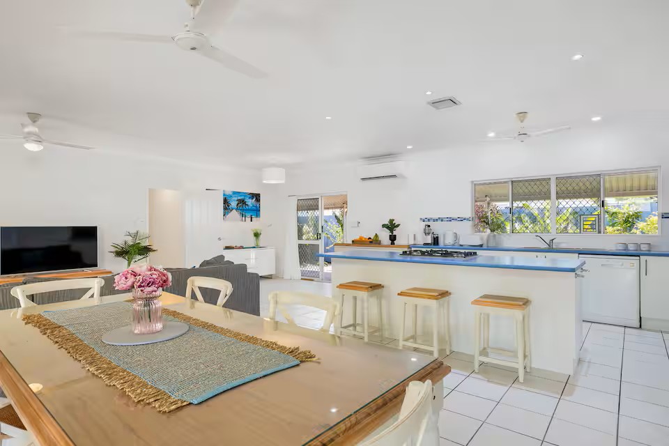 Cairns Lakes 1 Bedroom Apartment